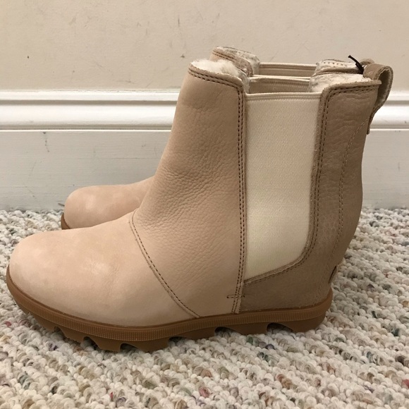 🆕 SOREL x Anthropologie cream beige wedge boots